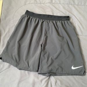 Nike mens  7” training short dri-fit